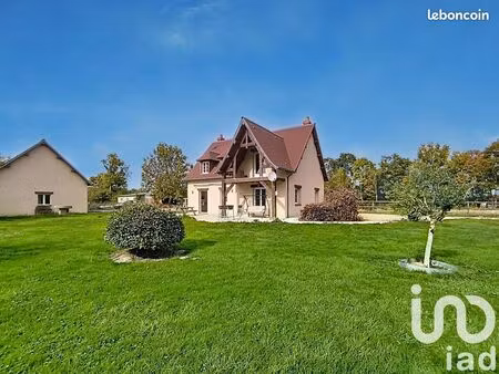 propriété 6 pièces 140 m²