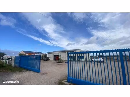 local industriel gouffern en auge