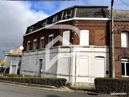 immeuble 8 pièces 170 m²