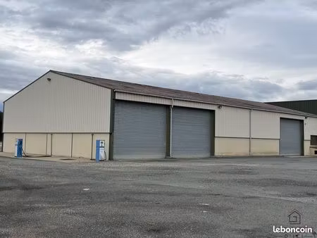 inconnu 23500 m² connerré