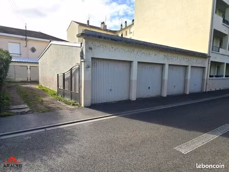 garage/box 200 m² le coteau