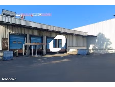 local industriel 4 500 m²