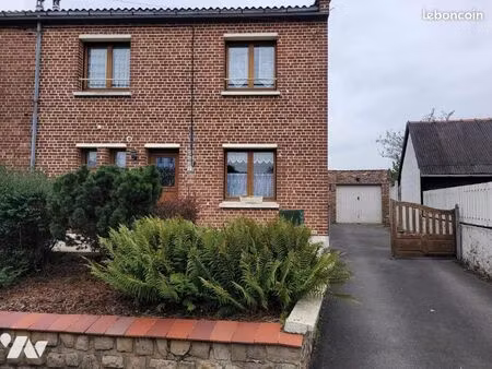 maison 6 pièces 93 m²