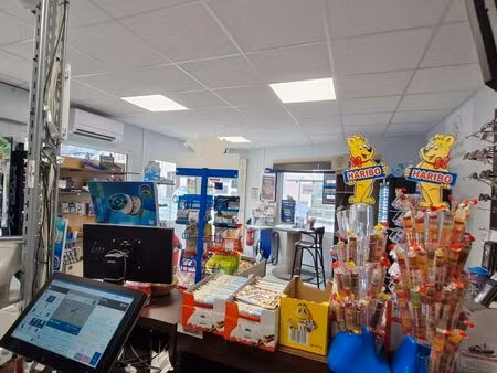 fonds de commerce 60 m² les echelles