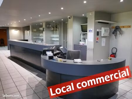 local commercial 959 m² firminy