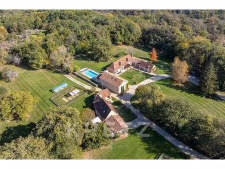 maison de luxe à vendre à saint-georges-de-montclard : 1 435 000 € | 350m²