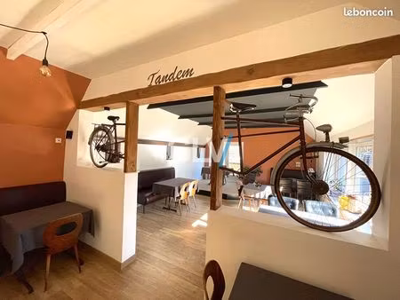 local commercial 243 m² willems