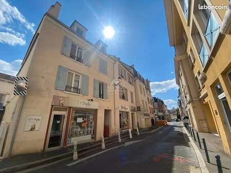 local commercial 73 m² pontoise
