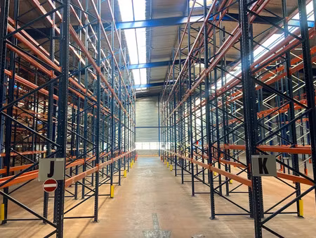 locaux de stockage à louer