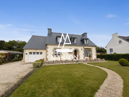 ensemble immobilier avec maison principale (129 m²) et maison s