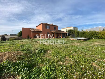 maison à vendre à roubia - 5 pièces  3 chambres  garage