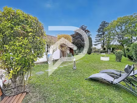 maison familiale à saint-rémy-sur-avre  coeur centre-ville.