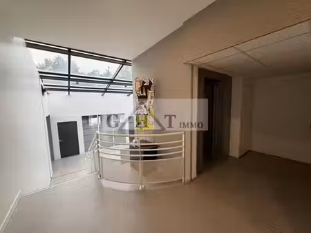 bureaux 731m2 a louer evry-courcouronnes
