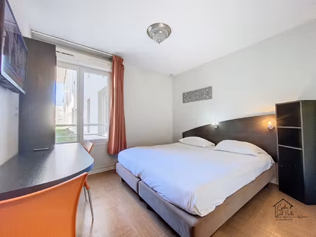exclusivite : à vendre studio meublé dans résidence de ser