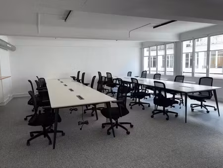 bureau indépendant 11 rue des petites ecuries