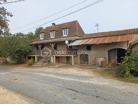 corps de ferme de 124 m² à villefranche-du-perigord