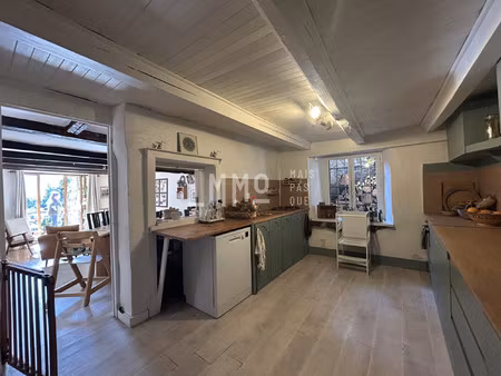 maison individuelle avec jardin  avec multiples possibilite de r