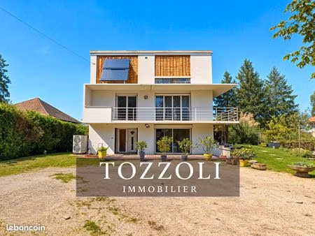 maison 7 pièces 156 m²