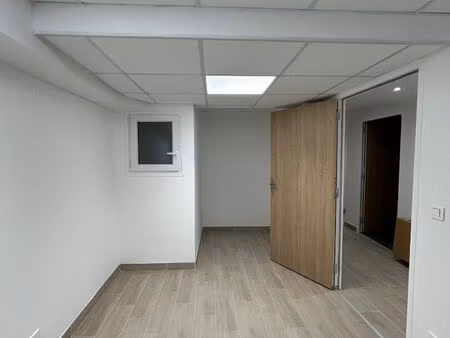 location local commercial 3 pièces  98.68m²  le mans