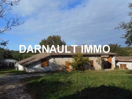 ferme des années 1900 de 189m2 avec dépendances sur sa parcelle de 20700m2