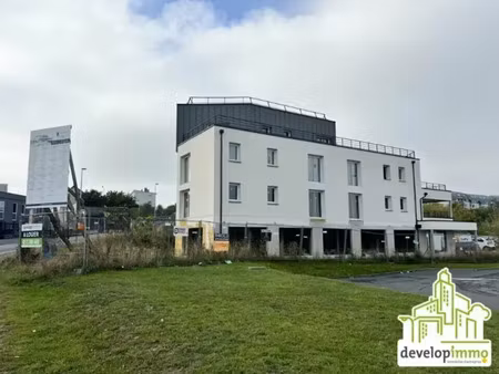 local commercial a louer