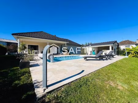 superbe maison de plain pied avec piscine