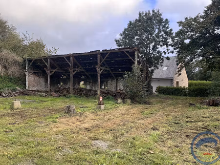 aux abords de locronan terrain constructible 520 m2
