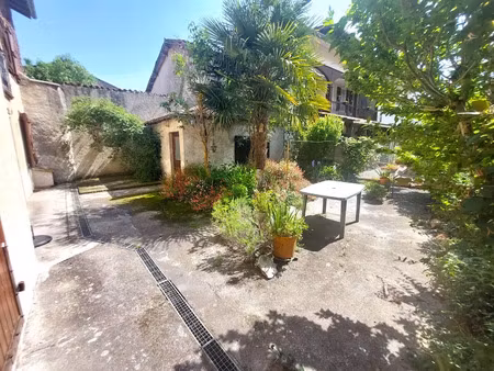 vente villa 7 pièces 147 m² à aspet (31160)  122 000 €