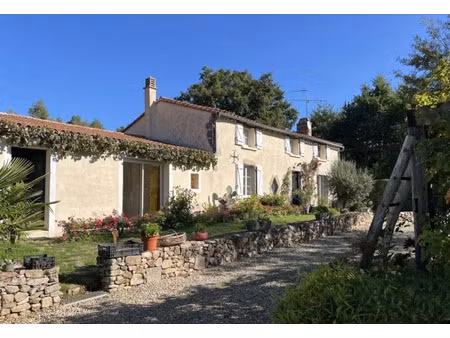 maison à vendre saint amand sur sevre 5 pièce(s) 136m2 209 000€