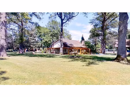 vente propriété 12 pièces 450 m2 à pontault-combault