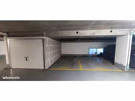 location place de parking