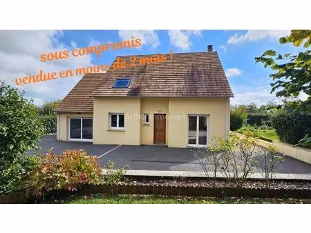 vente maison 8 pièces 147 m2 à cléville