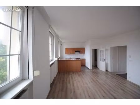 appartement 6 pièces 65 m²