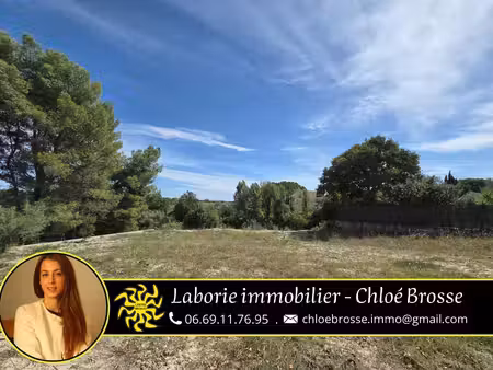 a vendre - pailhes - terrain constructible de 926 m2 hors lotissement