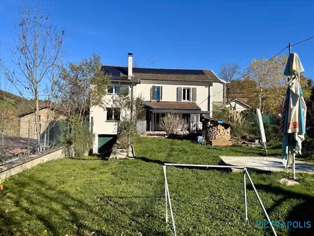 vente maison 5 pièces 132 m² à bourg-de-thizy (69240)  240 000 €