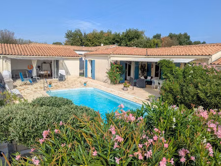 vente maison 5 pièces 104 m² cavillargues (30330)