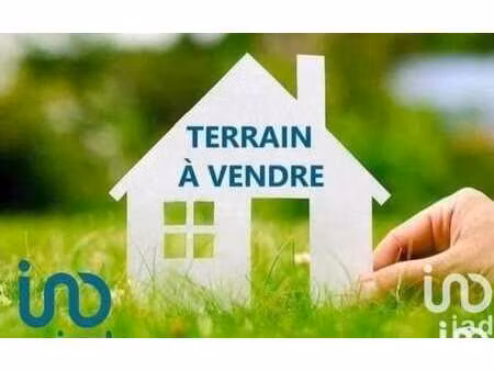 vente terrain au pout (33670) : à vendre / 530m² le pout