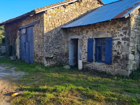 maison eyjeaux 50 m2 plus grange 70 m²