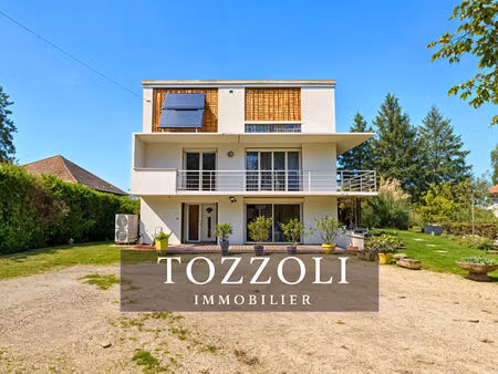 maison saint alban de roche 7 pièce(s) 156.25 m2