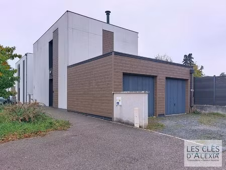 maison contemporaine-3 chambres-garage-terrain