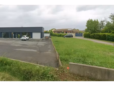 local commercial neuf de 230 m² à louer en 1ère ligne de la route de toulouse à grenade