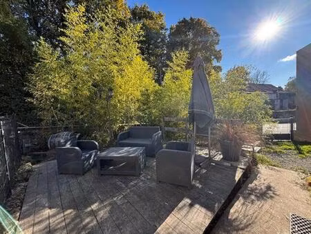 cachet  pierres  poutres vue sur la campagne !