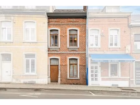 maison à vendre à chaussée de waterloo 126 saint-servais (vbd42883)