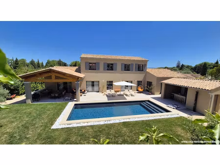 vente maison 6 pièces 220 m² à saint-didier (84210)  1 099 000 €