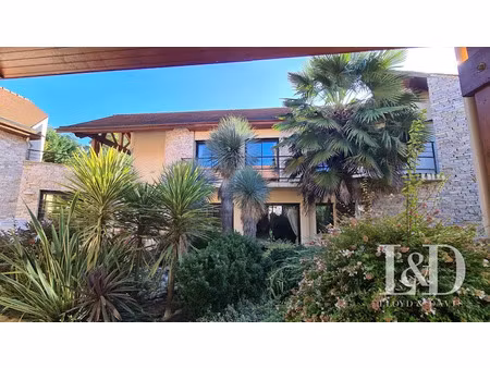 vente maison 10 pièces 482 m² à verrieres-le-buisson (91370)  2 282 000 €