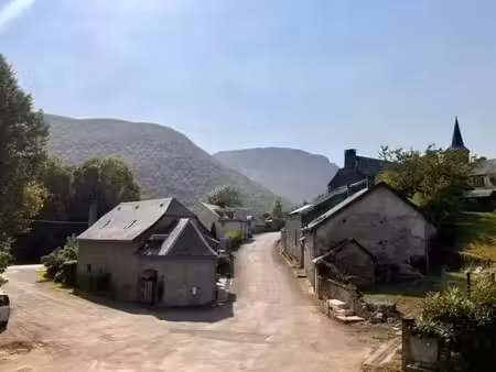 ferme (tte) de 4 pièces principales