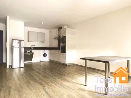 location appartement 2 pièces 75 m² à villefranche-de-rouergue (12200)  1 025 €