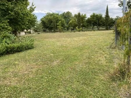 terrain constructible viabilisé à vendre