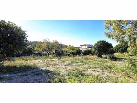 terrain constructible viabilisé à vendre