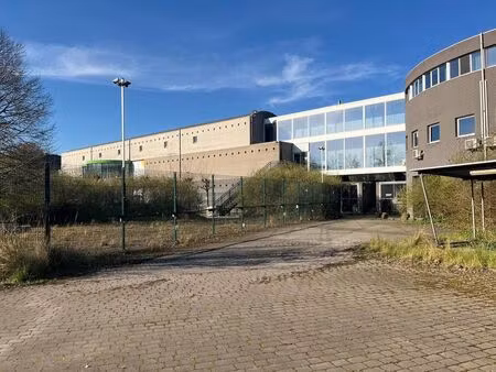 bien professionnel à louer à rumst € 2.083 (lg6l4) - oreon properties antwerpen | zimmo